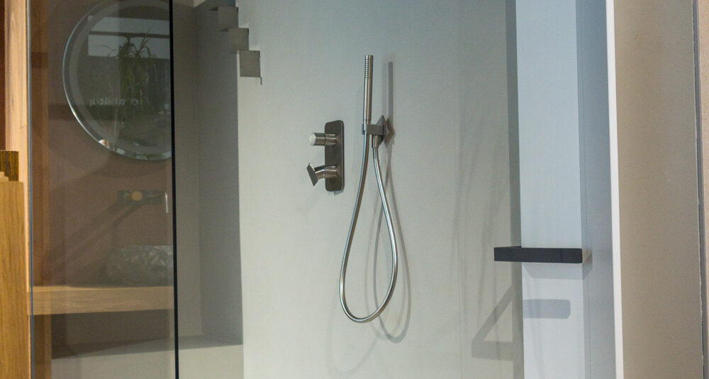 box-doccia-5-forma-e-materia