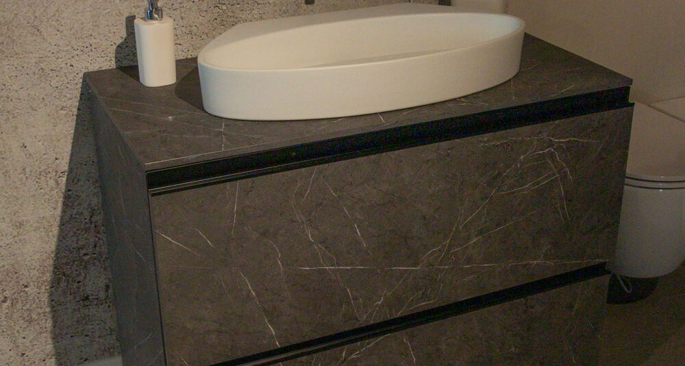 mobili-bagno-1-forma-e-materia