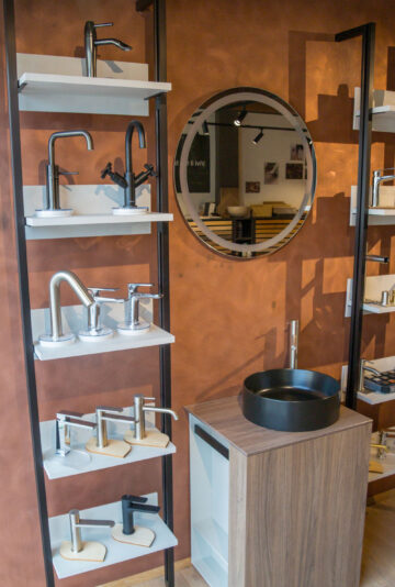 rubinetti-e-soffioni-4-forma-e-materia