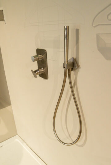 rubinetti-e-soffioni-5-forma-e-materia